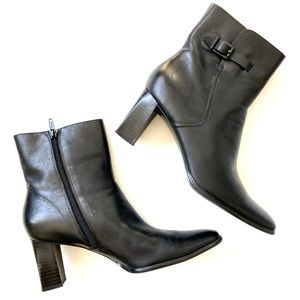 Naturalizer Black Leather Ankle Boot~ SZ 8